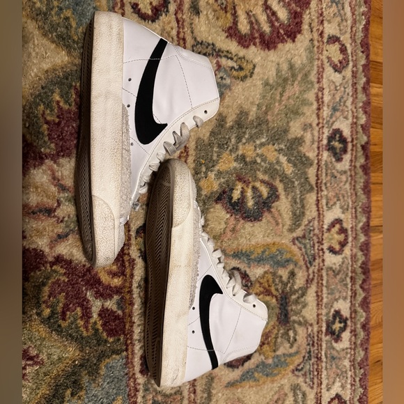 Nike Blazer mid ‘77  Women’s 6 - Picture 3 of 5